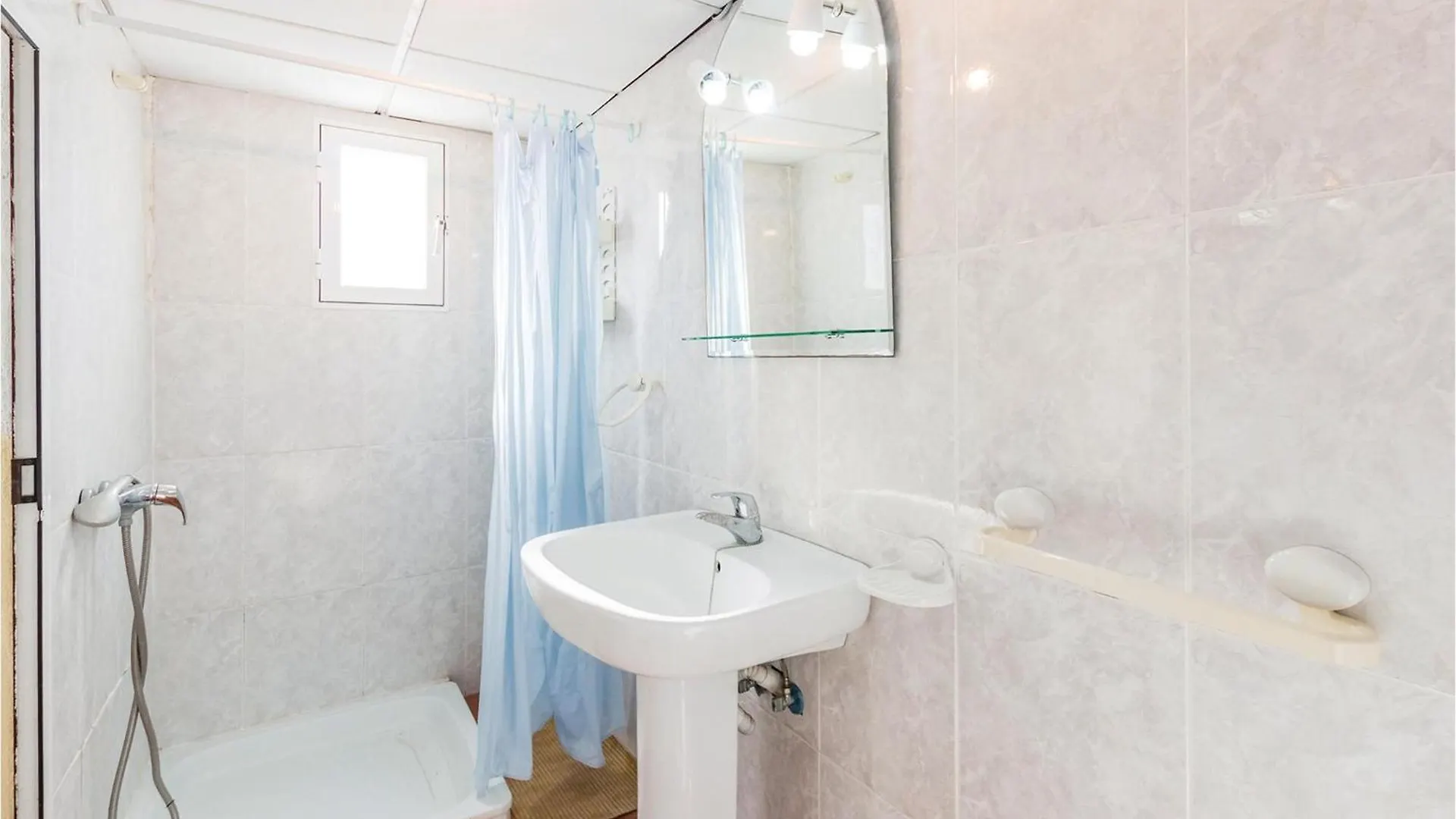 Holiday home Lovely Home In Iznajar With House A Mountain View Fuentes de Cesna