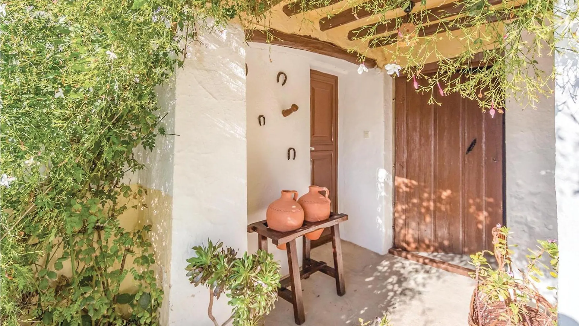 Lovely Home In Iznajar With House A Mountain View Fuentes de Cesna Spain